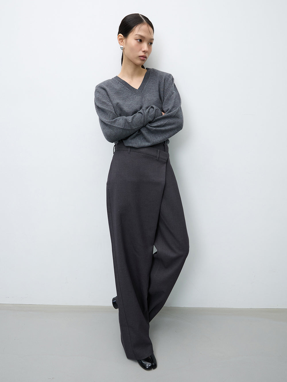 Unbalanced wrap trouser