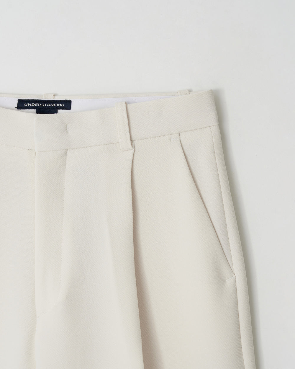 25 Edition spring one tuck pants ivory