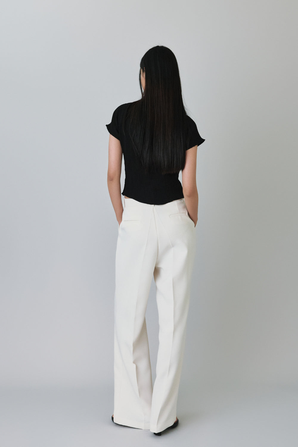 25 Edition spring one tuck pants ivory