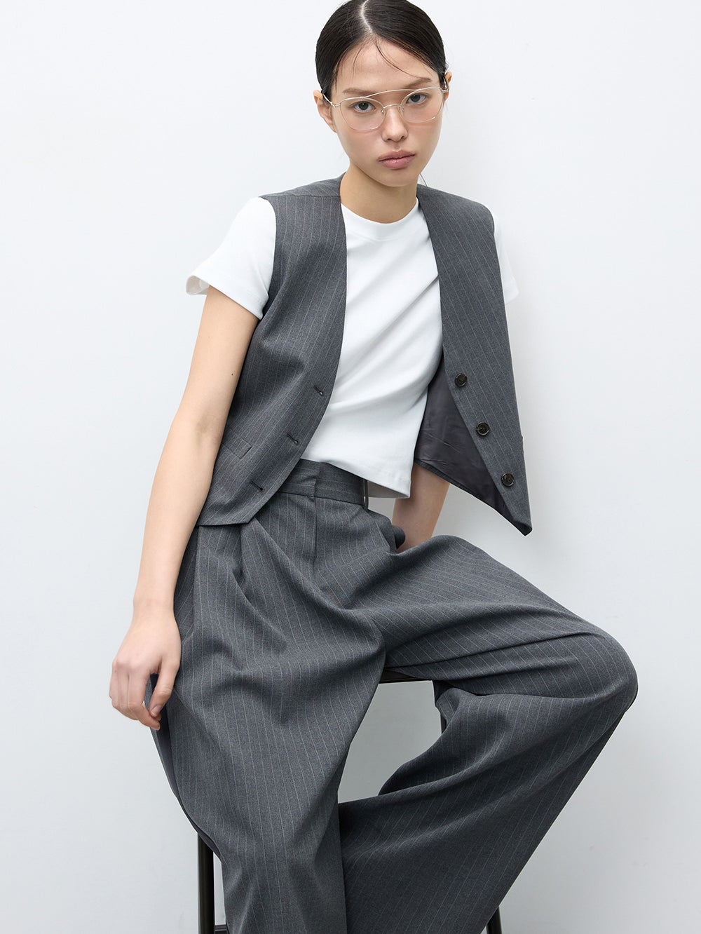 Classic pin stripe 2tuck wide pants