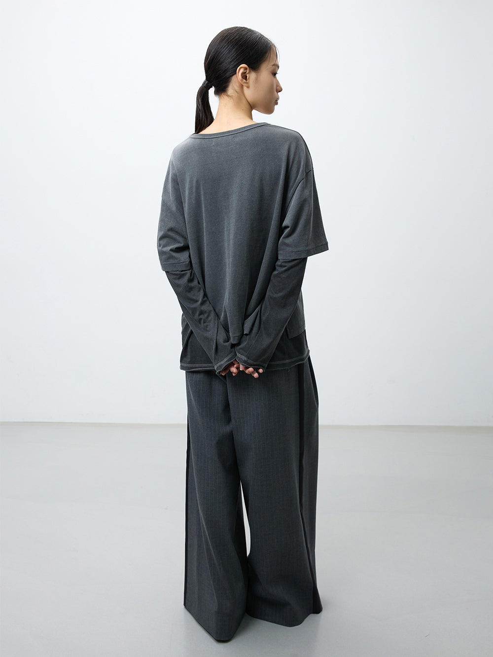 Classic pin stripe 2tuck wide pants