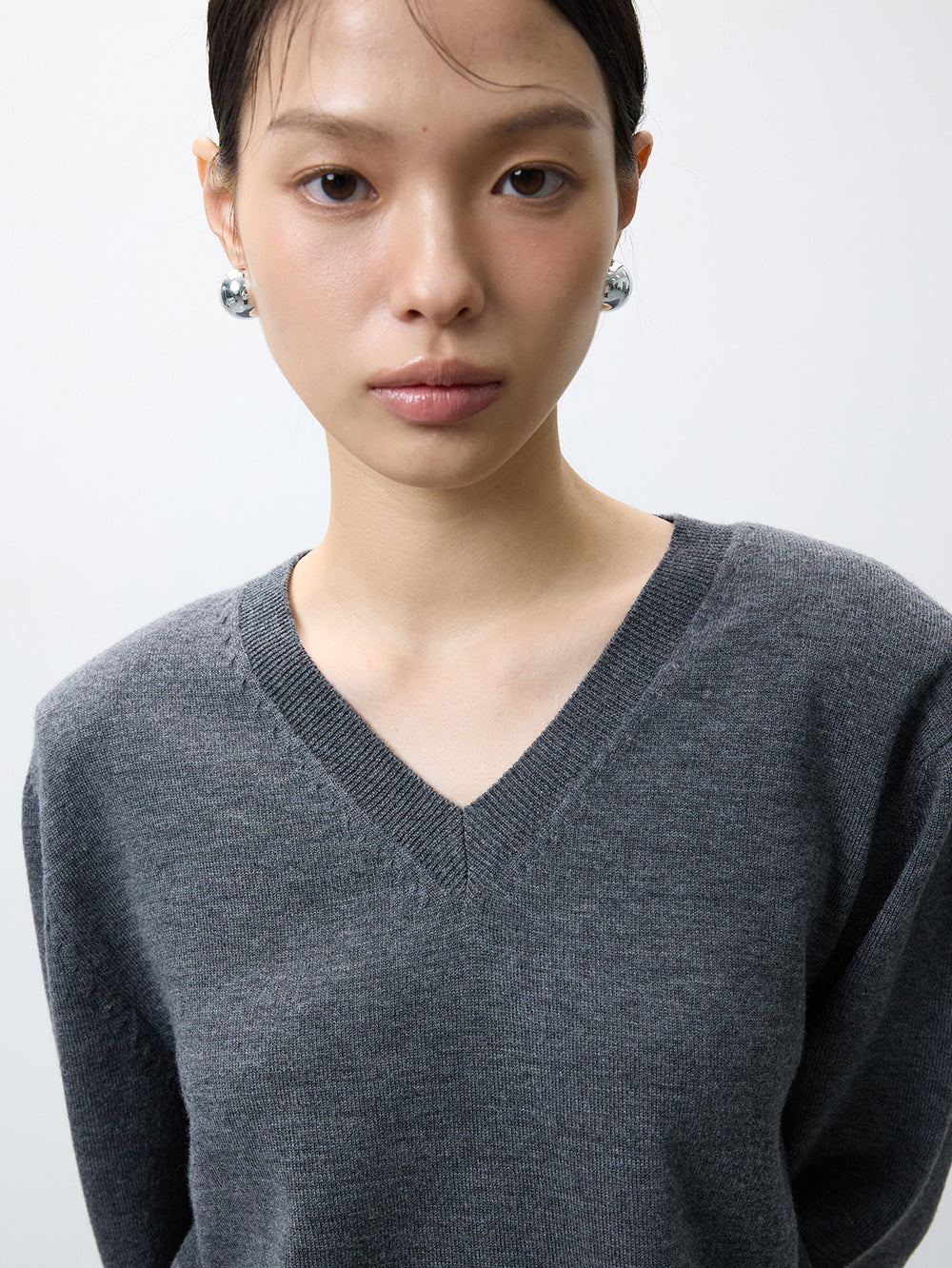 Merino wool v-neck jumper