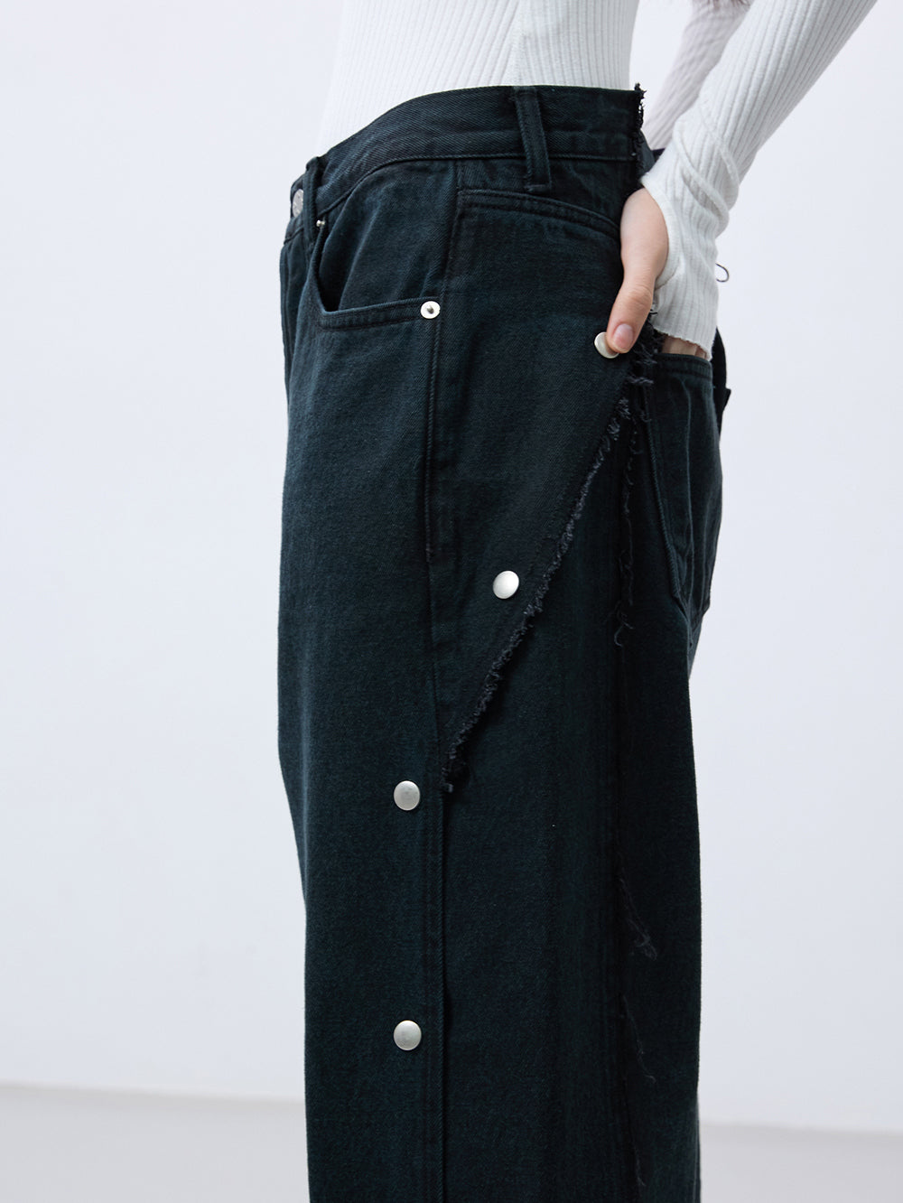 Black dot jeans