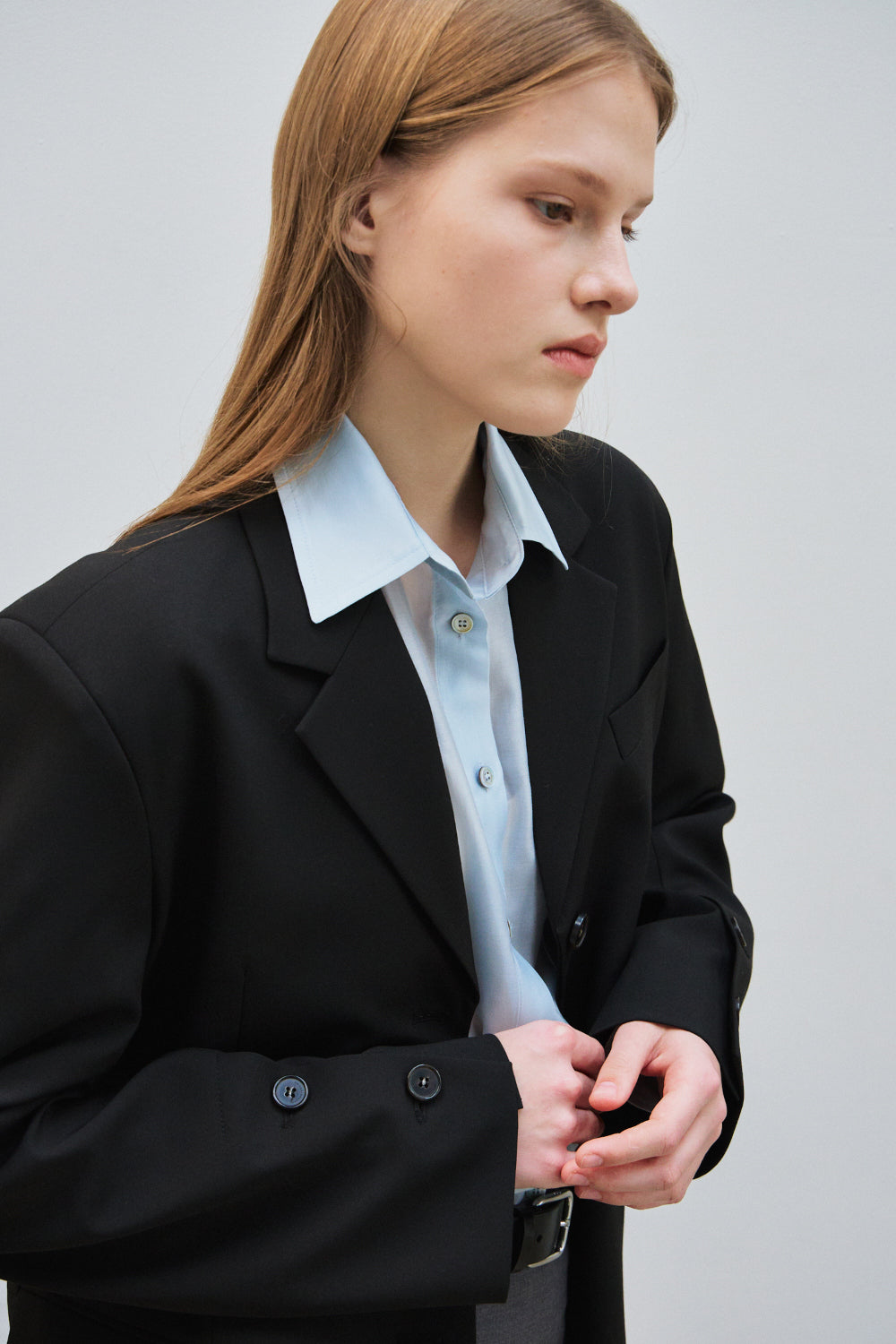 Sleeve button jacket