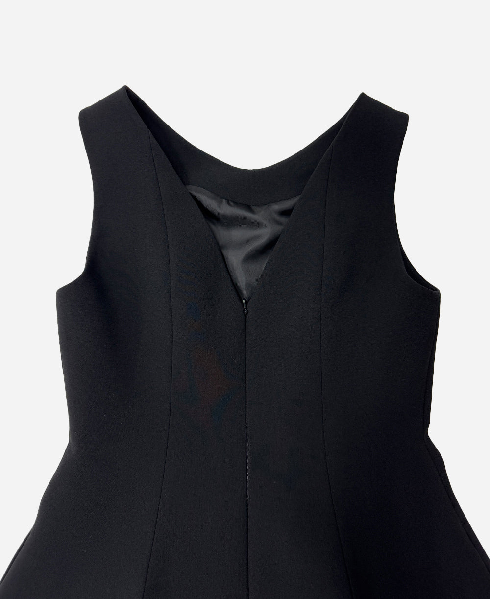 Sleeveless volume mini dress