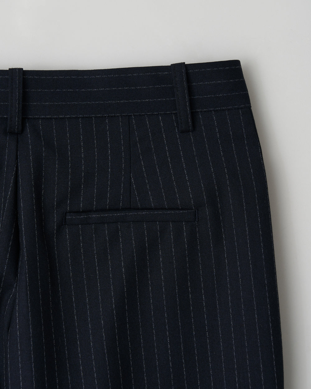 Stripe pocket one tuck pants