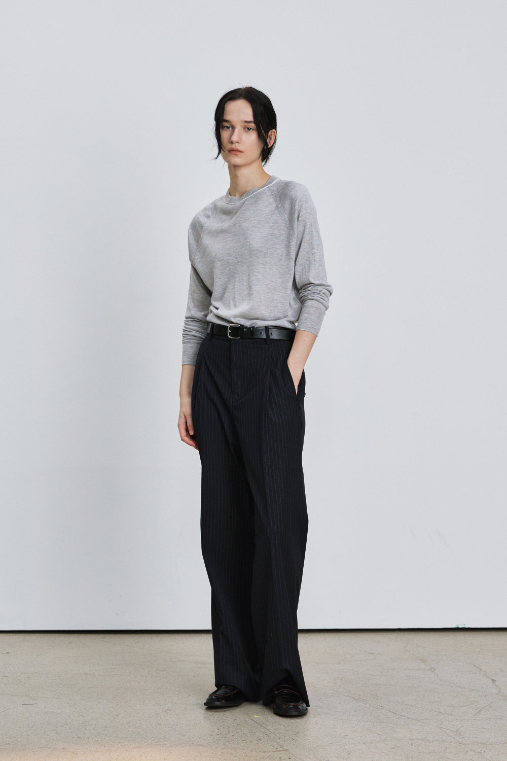 Stripe pocket one tuck pants