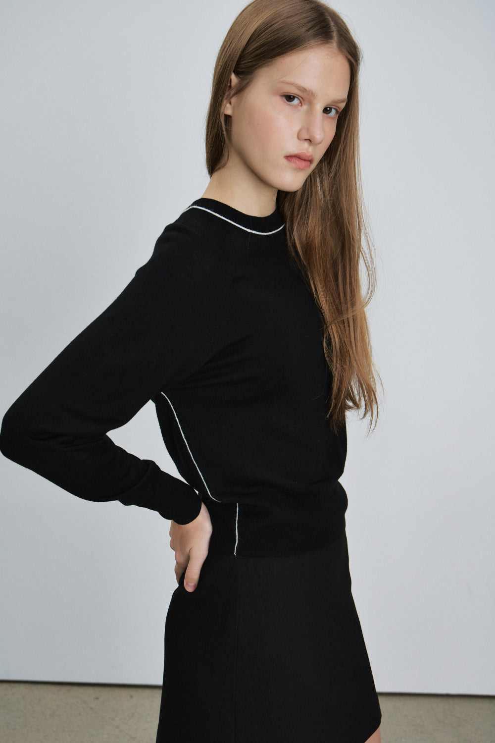 Two tone silky round knit