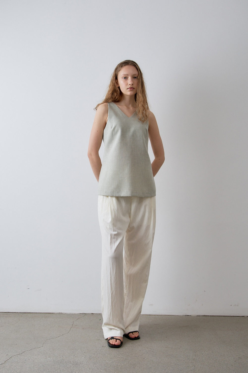 V-neck sleeveless blouse
