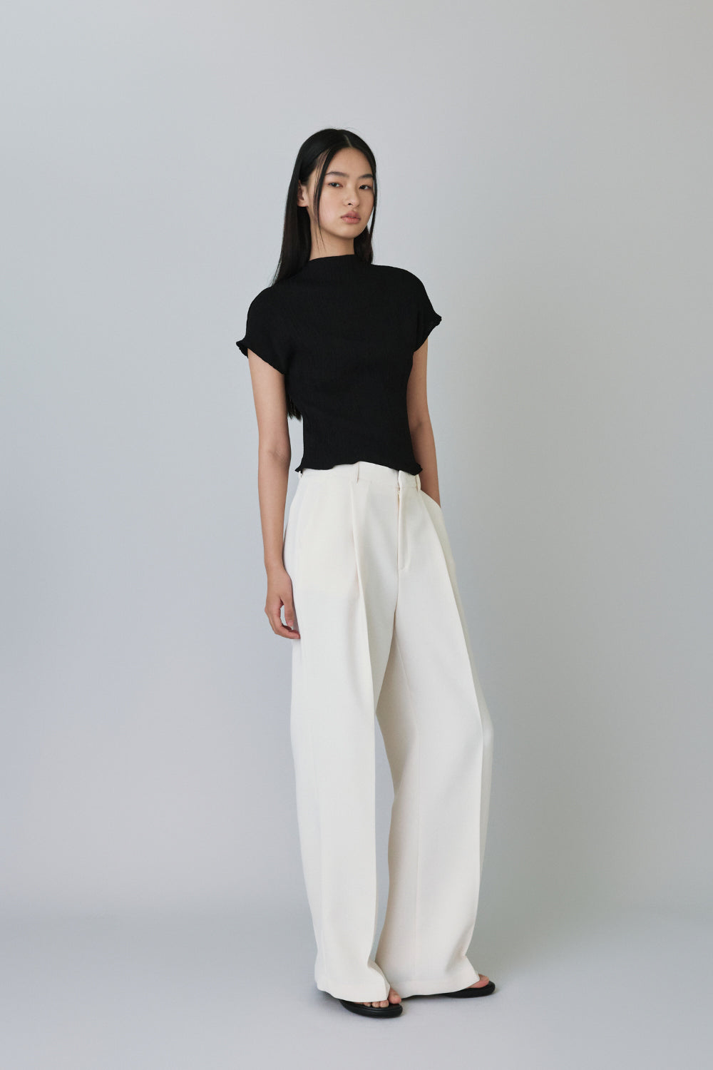 25 Edition spring one tuck pants ivory