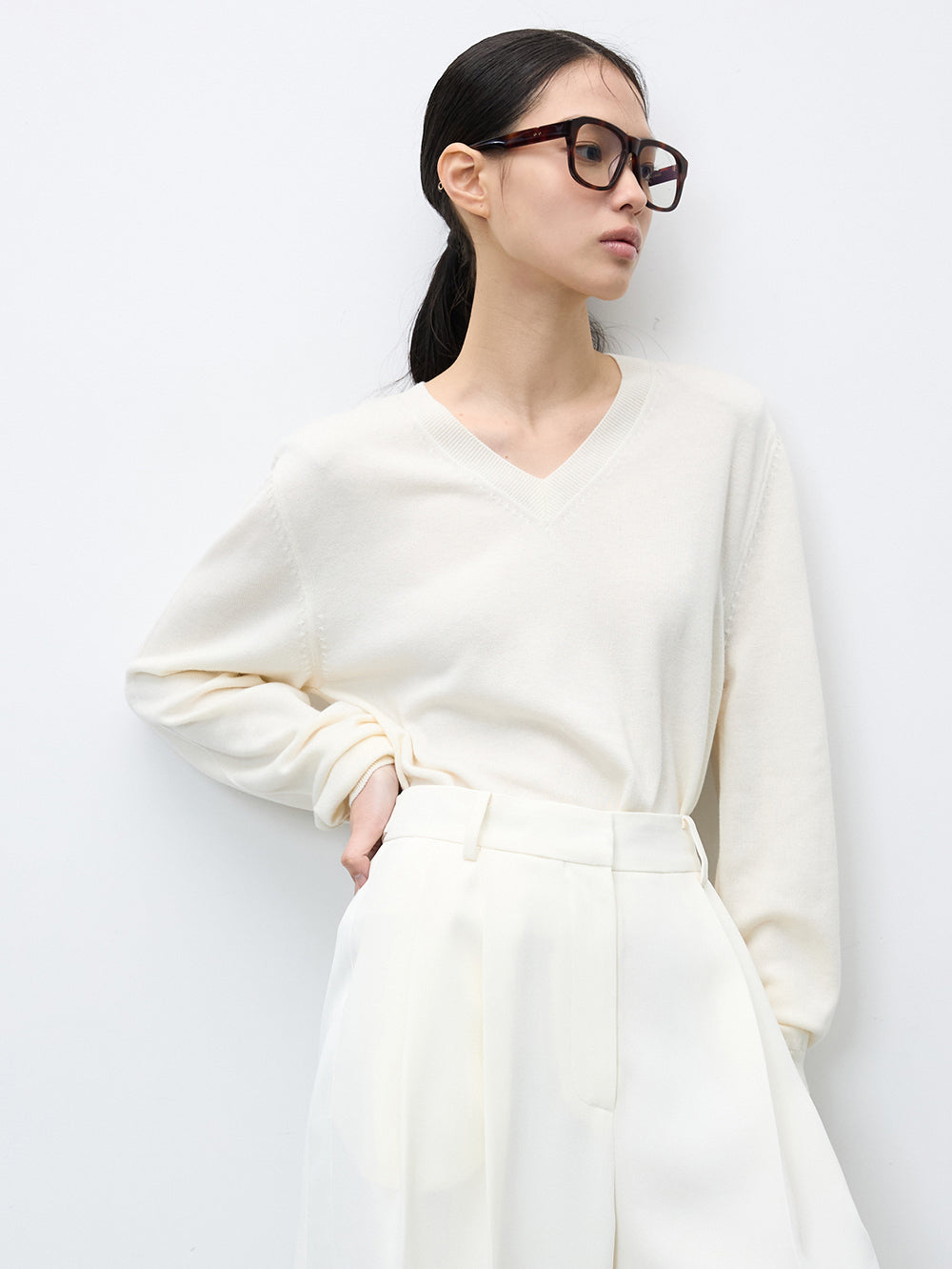 Merino wool v-neck jumper