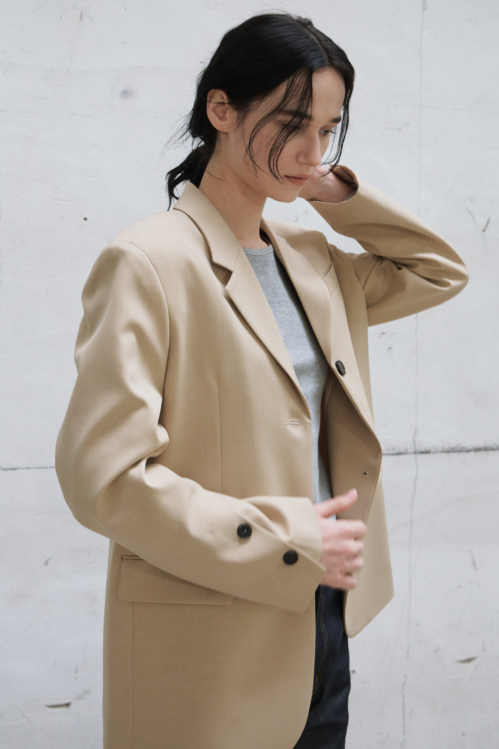 Sleeve button jacket