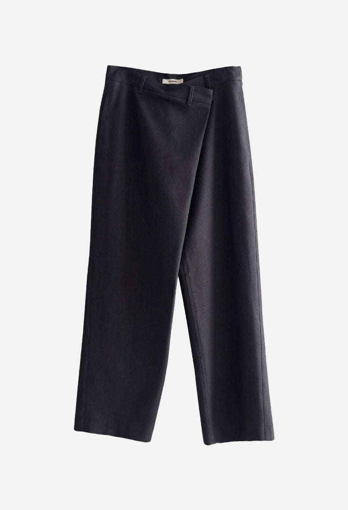 Unbalanced wrap trouser